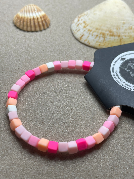 Mixed Pink Cube Clay Beaded Bracelet